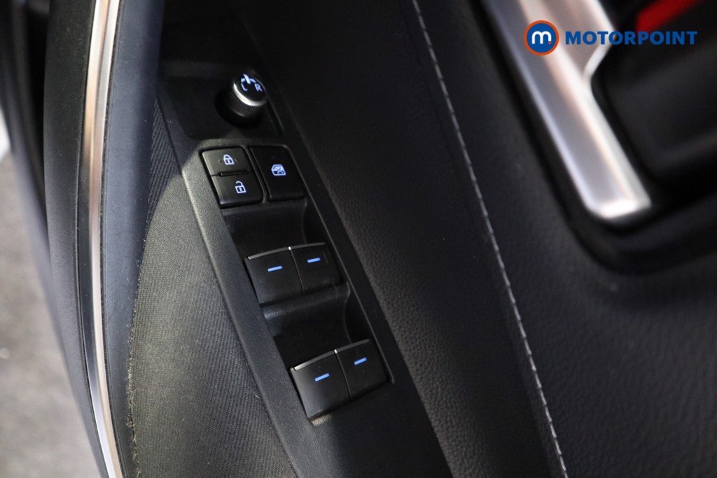 Toyota Corolla Icon Tech Automatic Petrol-Electric Hybrid Estate - Stock Number (1564115) - 6th supplementary image