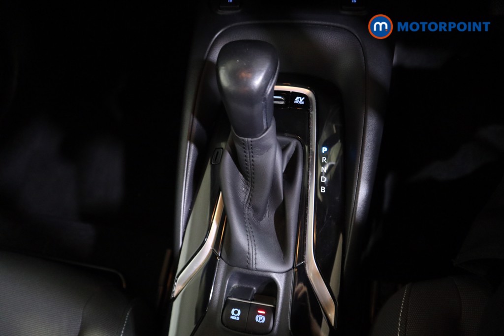 Toyota Corolla Icon Tech Automatic Petrol-Electric Hybrid Estate - Stock Number (1564115) - 8th supplementary image
