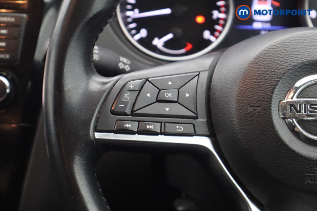 Nissan Qashqai Acenta Premium Manual Petrol SUV - Stock Number (1564362) - 4th supplementary image