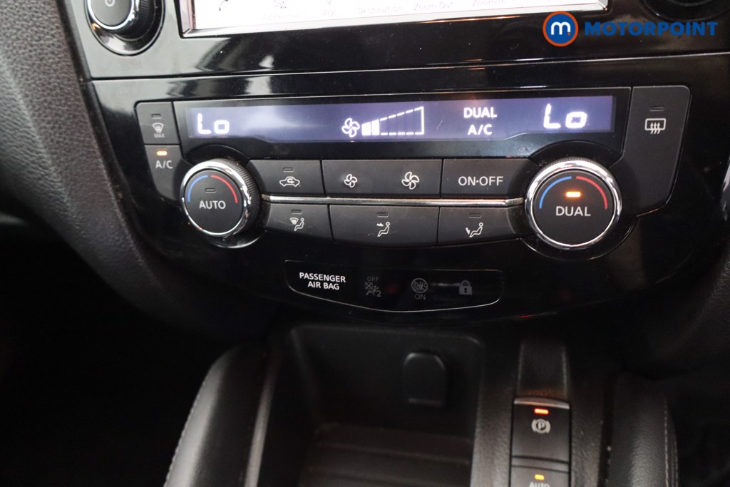 Nissan Qashqai Acenta Premium Manual Petrol SUV - Stock Number (1564362) - 12th supplementary image