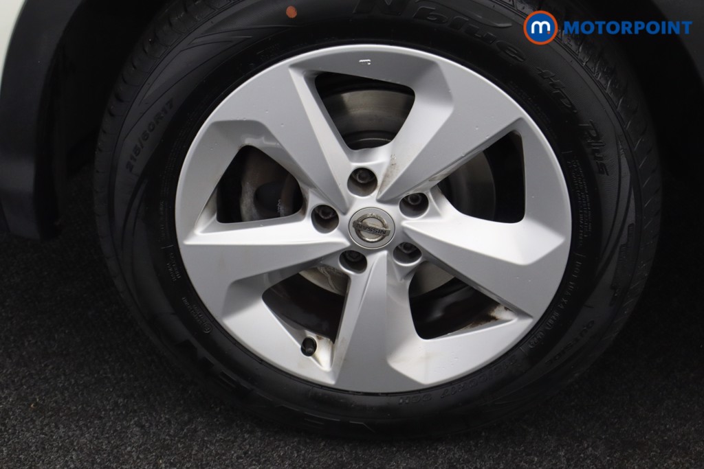 Nissan Qashqai Acenta Premium Manual Petrol SUV - Stock Number (1564362) - 27th supplementary image