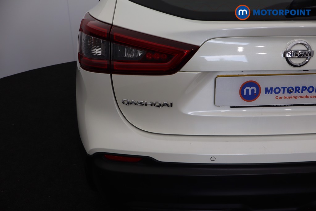 Nissan Qashqai Acenta Premium Manual Petrol SUV - Stock Number (1564362) - 32nd supplementary image