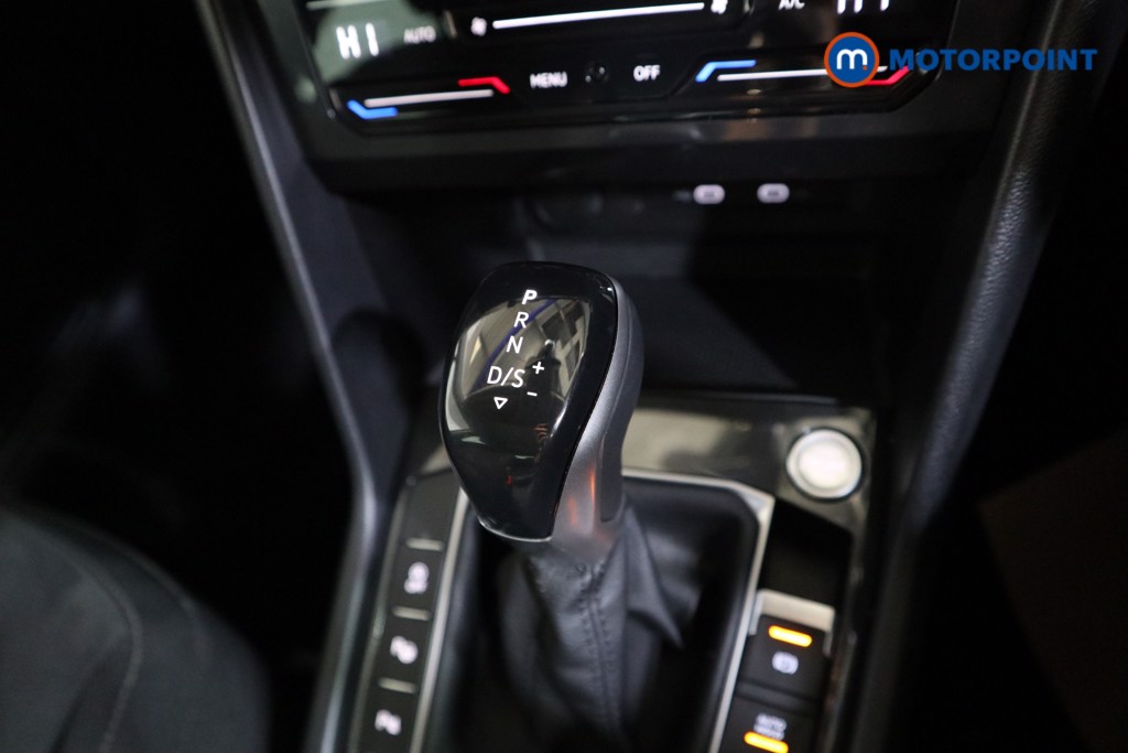 Volkswagen Tiguan Elegance Automatic Petrol SUV - Stock Number (1564773) - 9th supplementary image