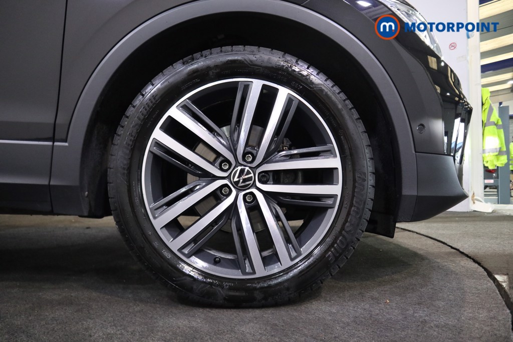 Volkswagen Tiguan Elegance Automatic Petrol SUV - Stock Number (1564773) - 14th supplementary image