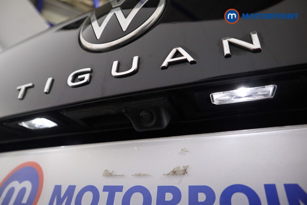 Volkswagen Tiguan Elegance Automatic Petrol SUV - Stock Number (1564773) - 18th supplementary image