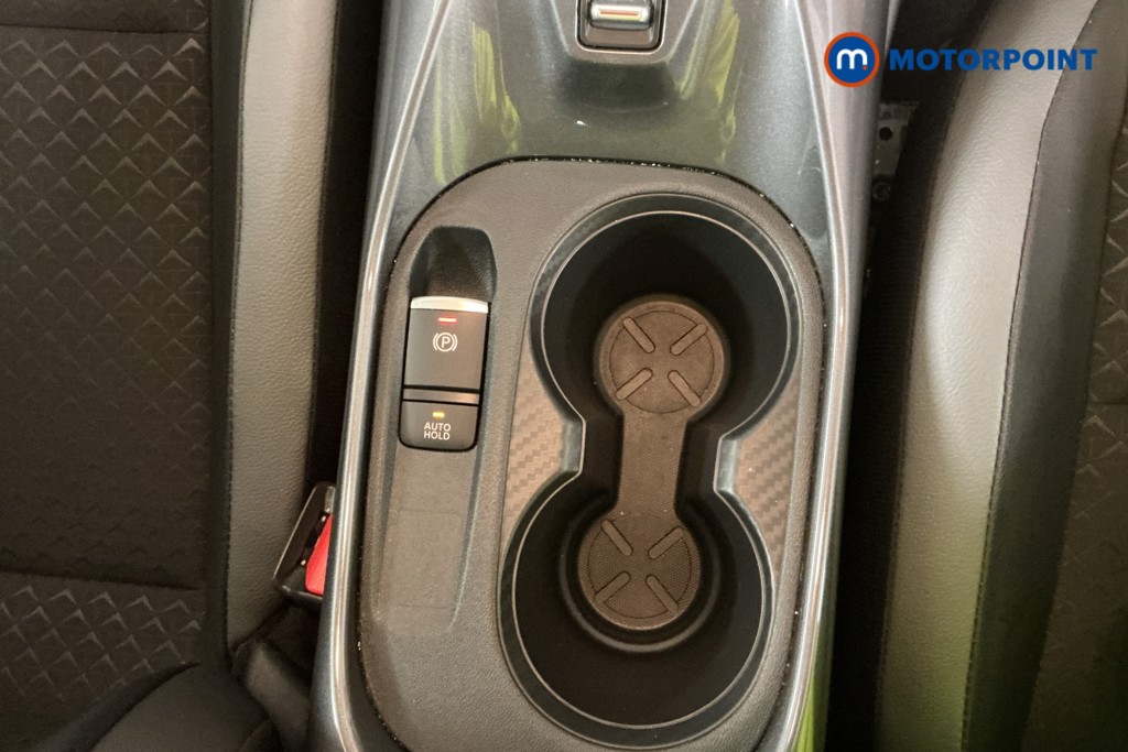 Nissan Juke N-Connecta Automatic Petrol SUV - Stock Number (1564961) - 9th supplementary image