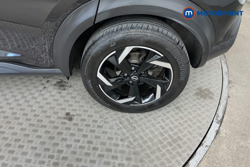 Nissan Juke N-Connecta Automatic Petrol SUV - Stock Number (1564961) - 35th supplementary image