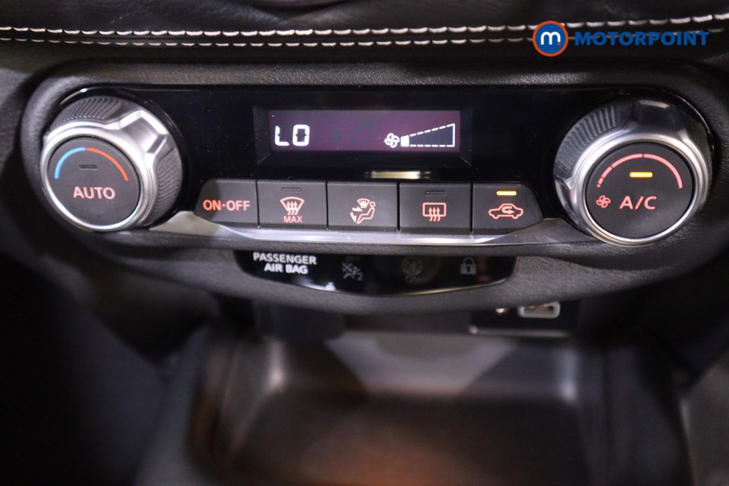 Nissan Juke N-Connecta Automatic Petrol SUV - Stock Number (1564969) - 20th supplementary image