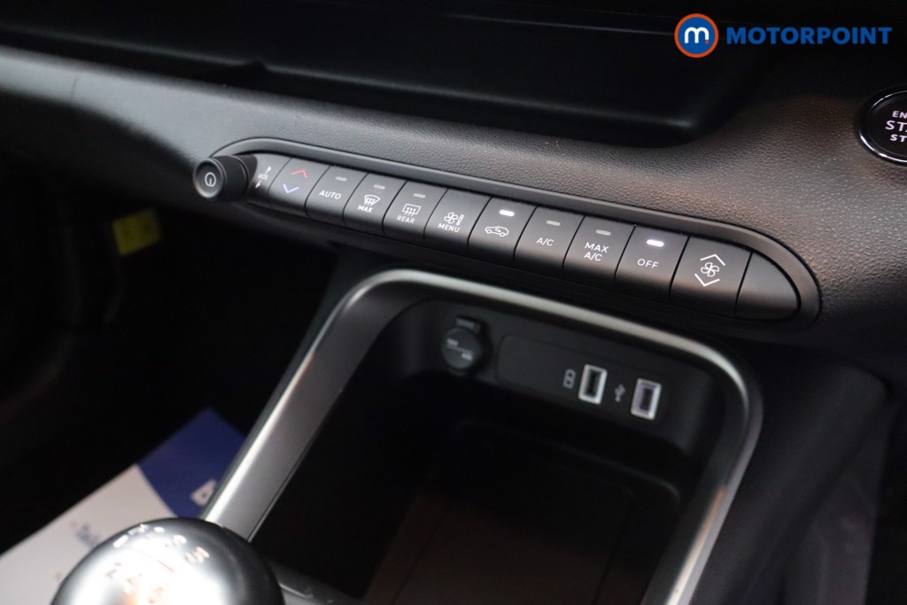 Jeep Avenger Altitude Manual Petrol SUV - Stock Number (1565151) - 11th supplementary image