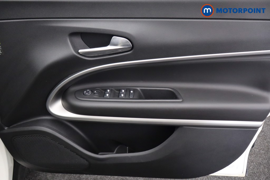 Jeep Avenger Altitude Manual Petrol SUV - Stock Number (1565151) - 20th supplementary image
