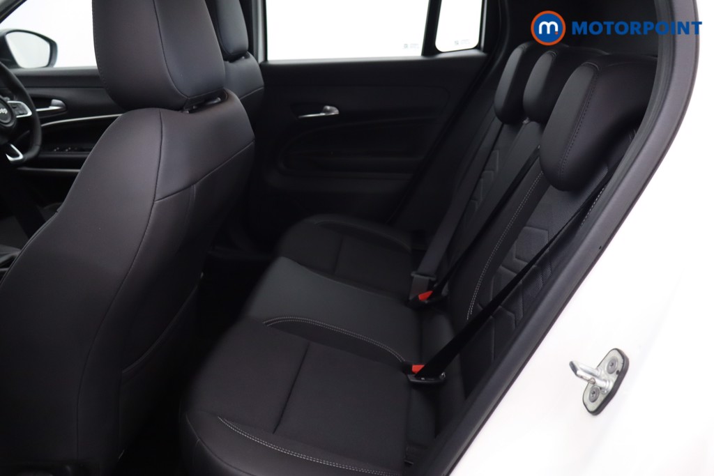 Jeep Avenger Altitude Manual Petrol SUV - Stock Number (1565151) - 25th supplementary image