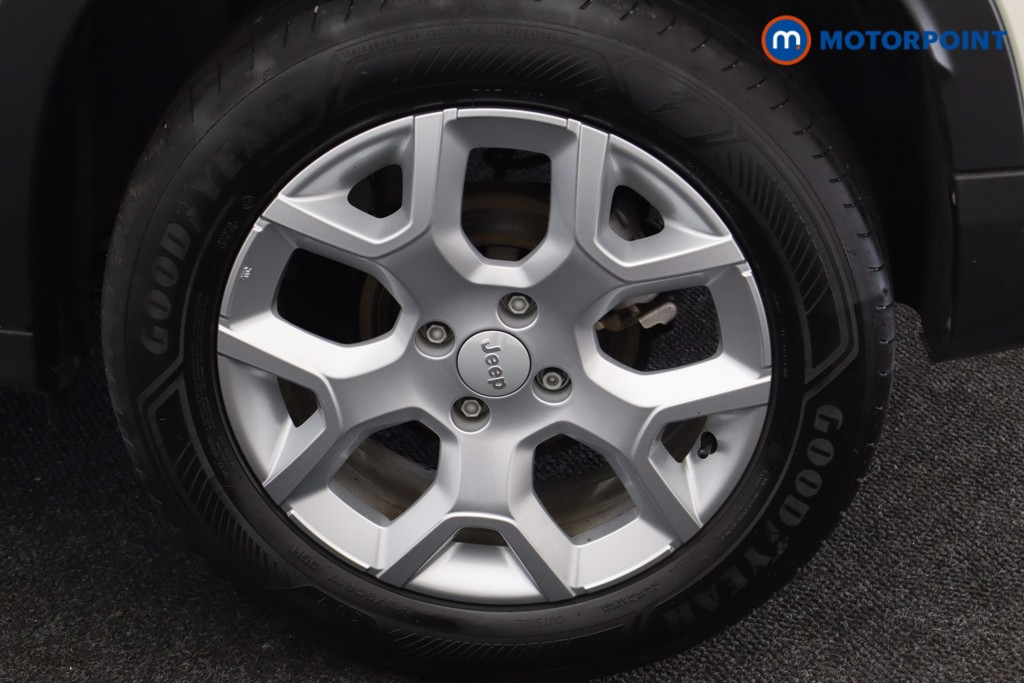 Jeep Avenger Altitude Manual Petrol SUV - Stock Number (1565151) - 26th supplementary image
