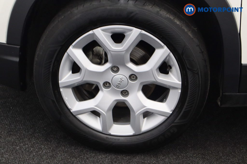 Jeep Avenger Altitude Manual Petrol SUV - Stock Number (1565151) - 27th supplementary image