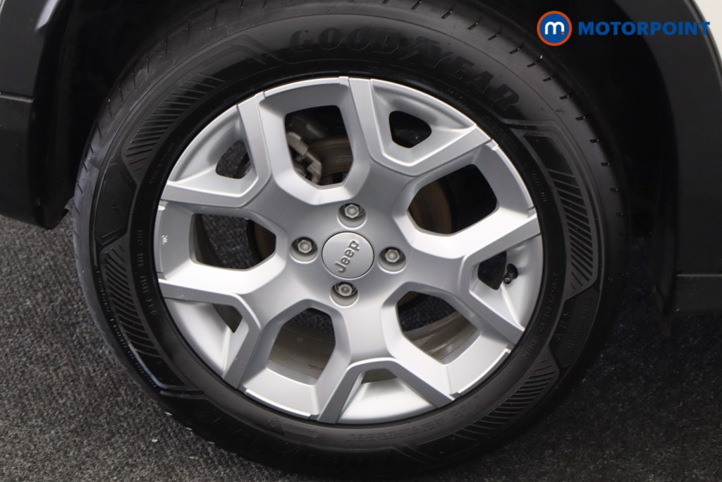 Jeep Avenger Altitude Manual Petrol SUV - Stock Number (1565151) - 29th supplementary image