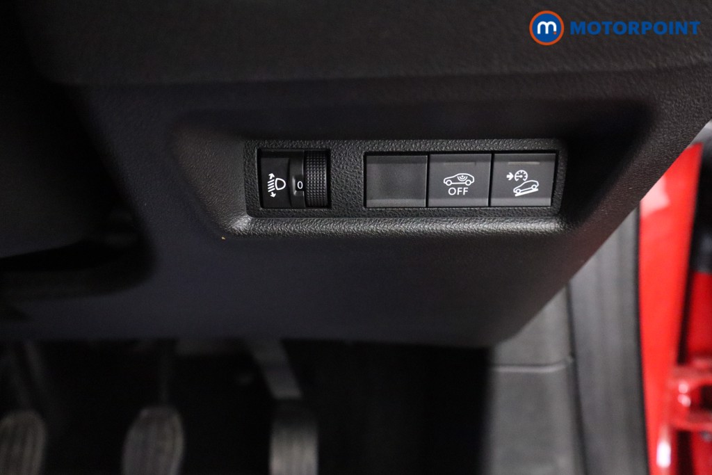 Jeep Avenger Altitude Manual Petrol SUV - Stock Number (1565159) - 15th supplementary image