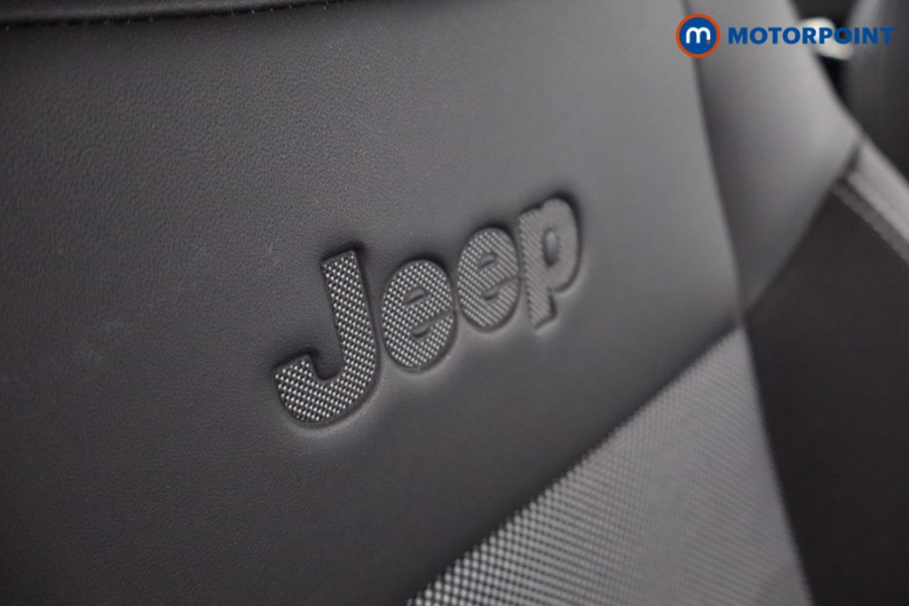 Jeep Avenger Altitude Manual Petrol SUV - Stock Number (1565159) - 18th supplementary image