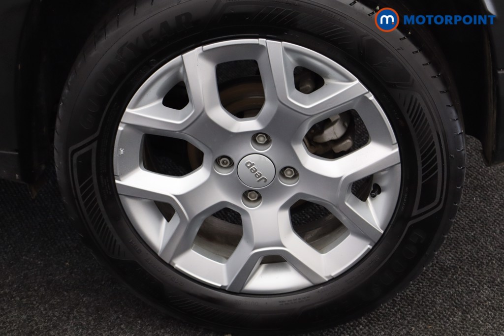 Jeep Avenger Altitude Manual Petrol SUV - Stock Number (1565159) - 26th supplementary image