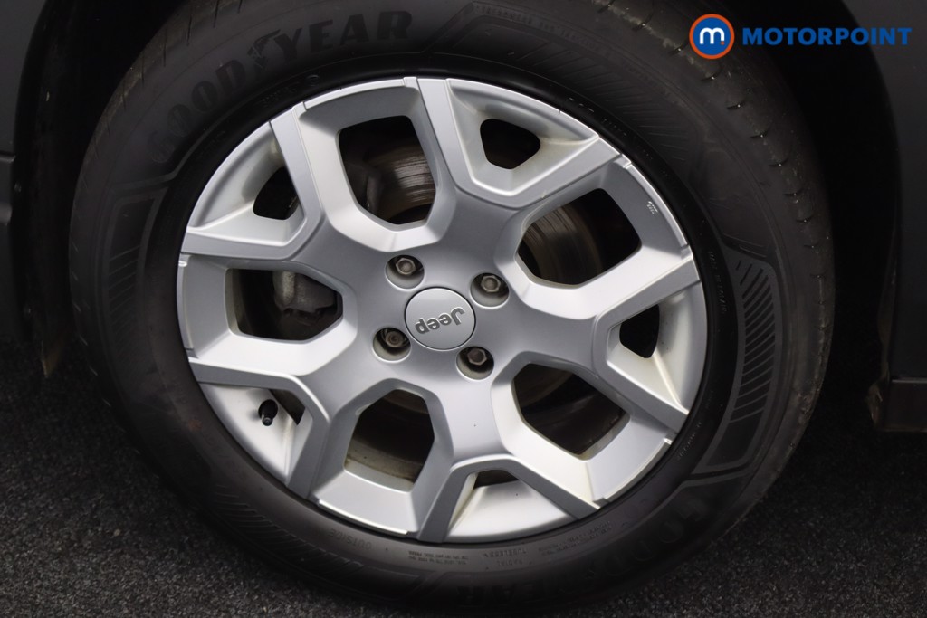 Jeep Avenger Altitude Manual Petrol SUV - Stock Number (1565159) - 27th supplementary image