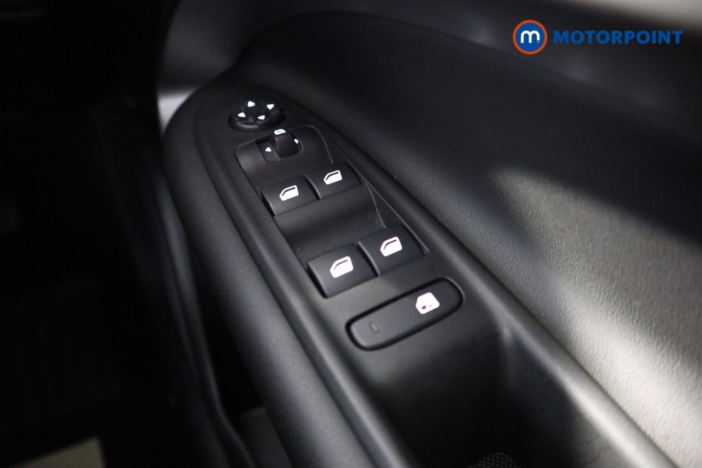 Jeep Avenger Altitude Manual Petrol SUV - Stock Number (1565160) - 6th supplementary image