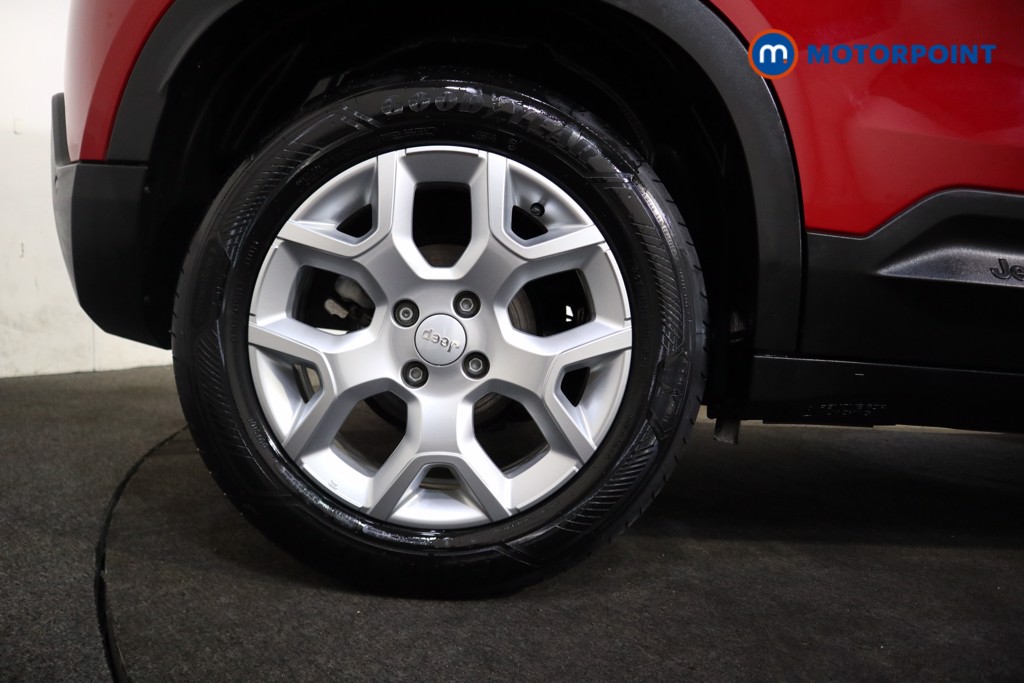 Jeep Avenger Altitude Manual Petrol SUV - Stock Number (1565160) - 13th supplementary image