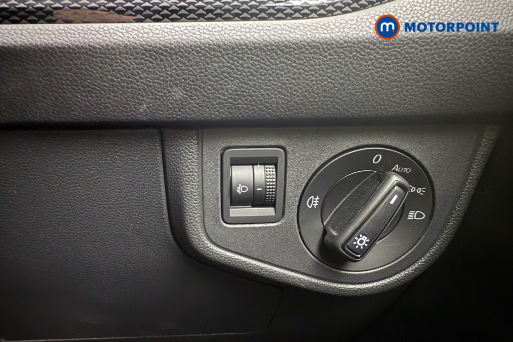 Volkswagen Polo Life Manual Petrol Hatchback - Stock Number (1565359) - 15th supplementary image