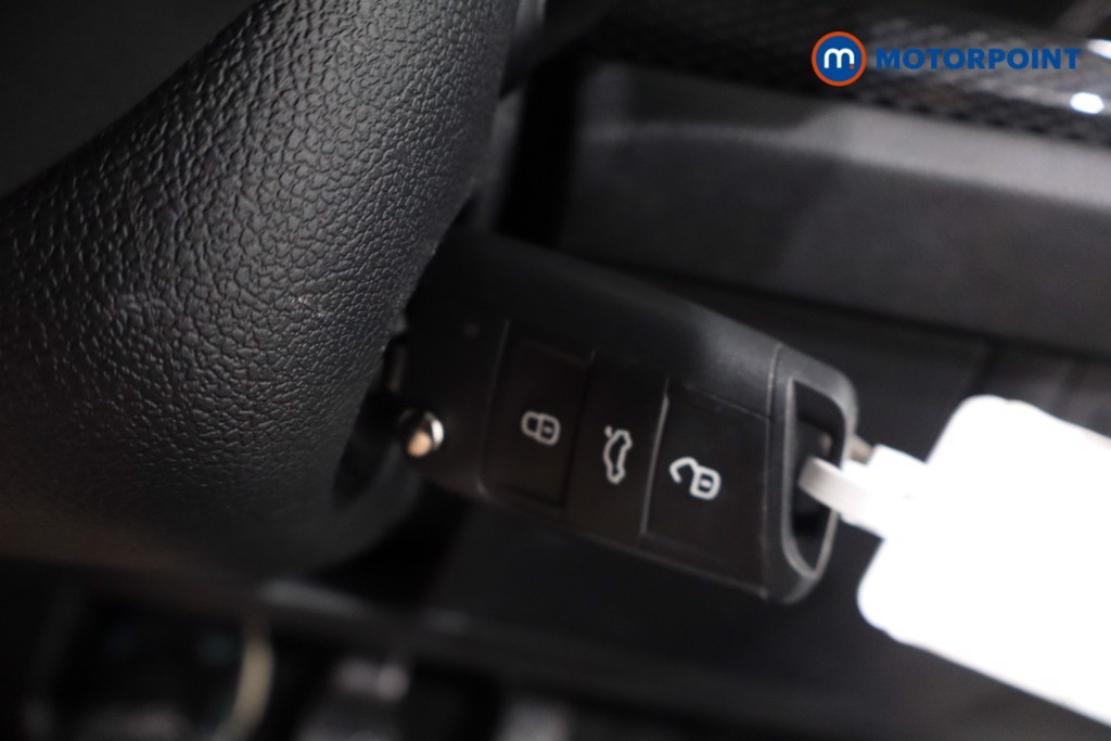 Volkswagen Polo Life Manual Petrol Hatchback - Stock Number (1565368) - 13th supplementary image