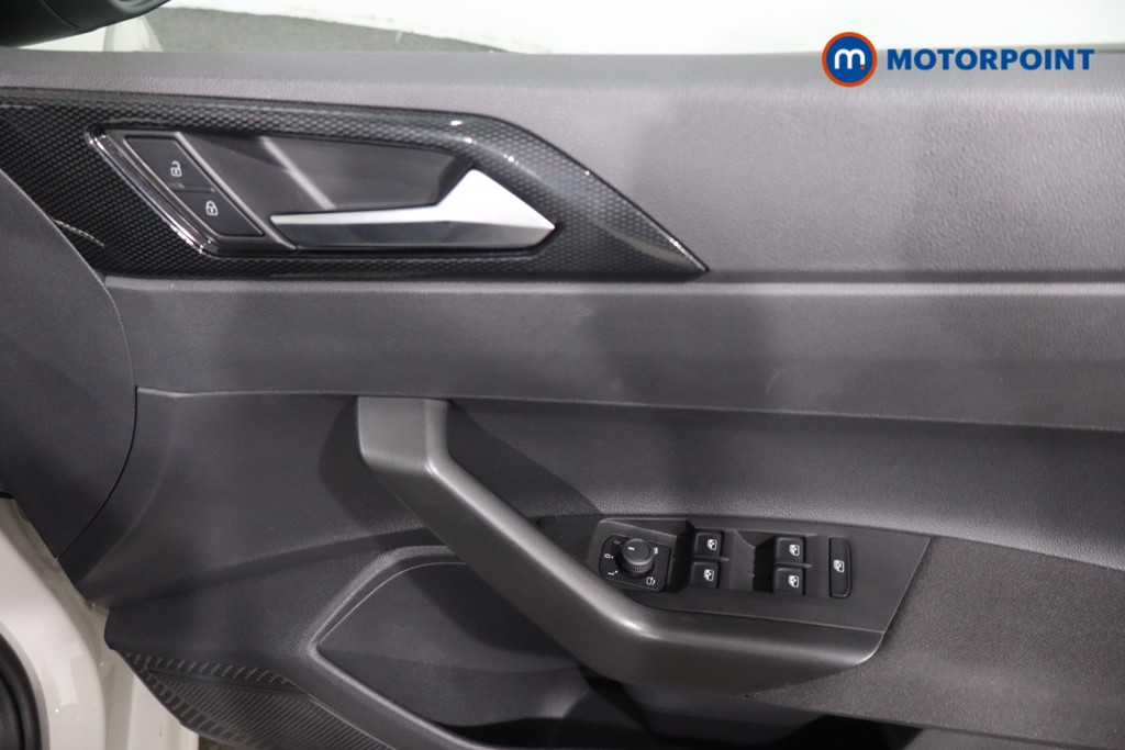 Volkswagen Polo Life Manual Petrol Hatchback - Stock Number (1565368) - 19th supplementary image