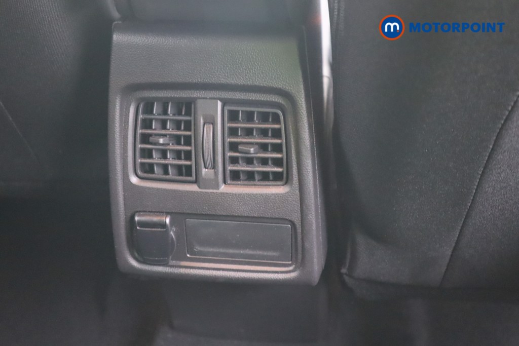 Renault Captur Iconic Manual Petrol SUV - Stock Number (1565423) - 10th supplementary image