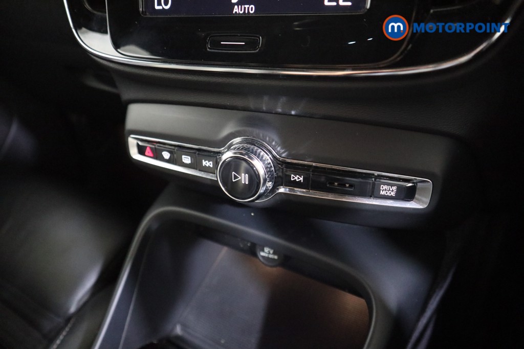 Volvo Xc40 R Design Automatic Petrol SUV - Stock Number (1565679) - 7th supplementary image