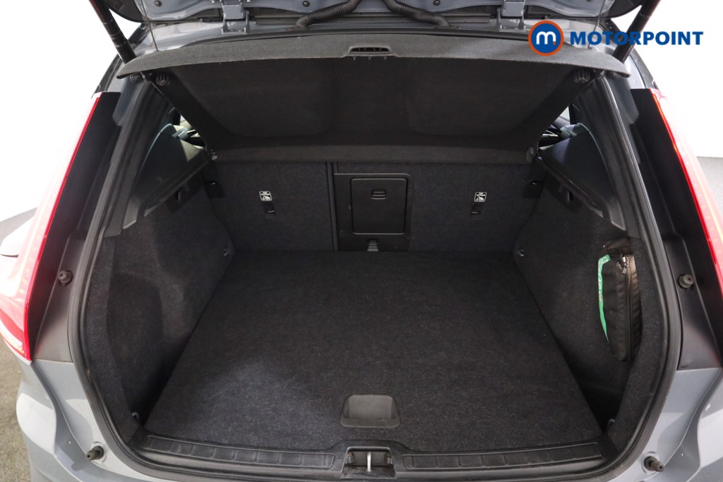 Volvo Xc40 R Design Automatic Petrol SUV - Stock Number (1565679) - 12th supplementary image