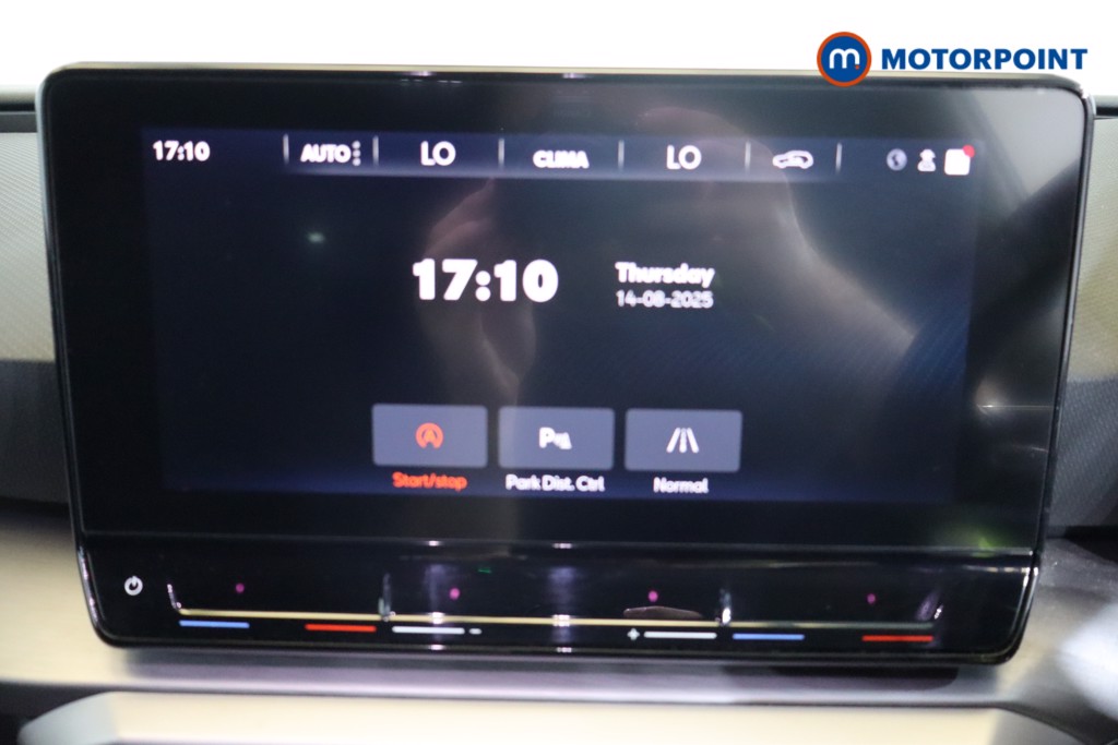 Seat Leon FR Automatic Petrol Hatchback - Stock Number (1565757) - 4th supplementary image