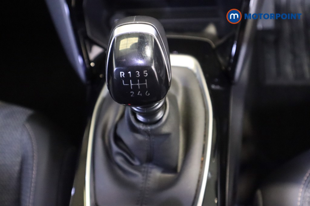 Peugeot 2008 Allure Manual Petrol SUV - Stock Number (1565866) - 5th supplementary image