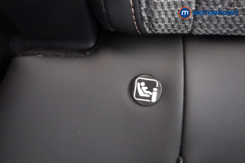 Peugeot 2008 Allure Manual Petrol SUV - Stock Number (1565866) - 28th supplementary image
