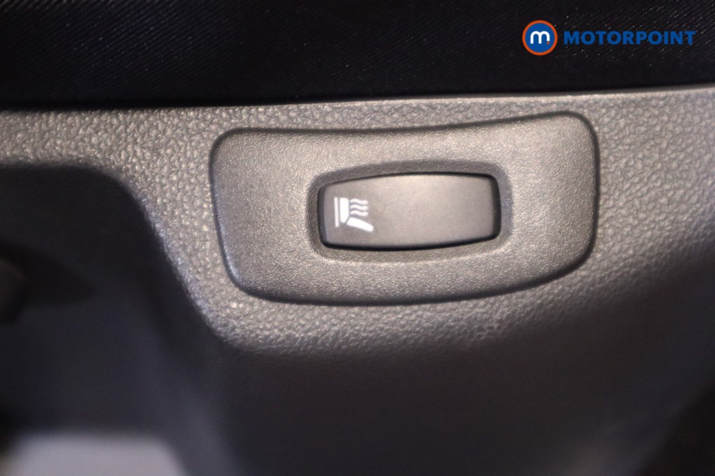 Renault Captur Gt Line Manual Petrol SUV - Stock Number (1565870) - 16th supplementary image