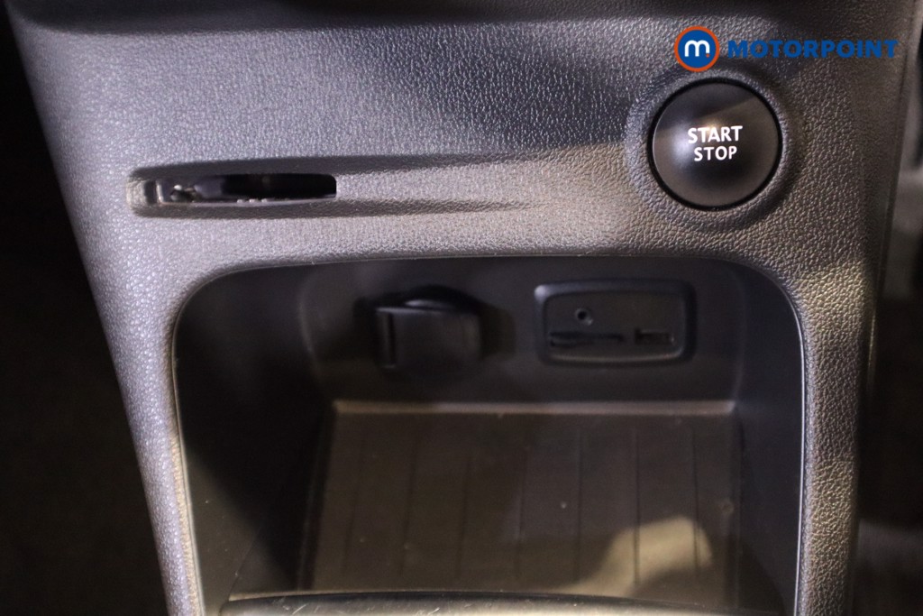 Renault Captur Gt Line Manual Petrol SUV - Stock Number (1565870) - 23rd supplementary image