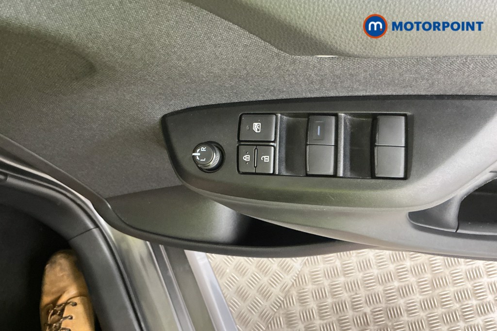 Toyota Yaris Icon Automatic Petrol-Electric Hybrid Hatchback - Stock Number (1565973) - 23rd supplementary image