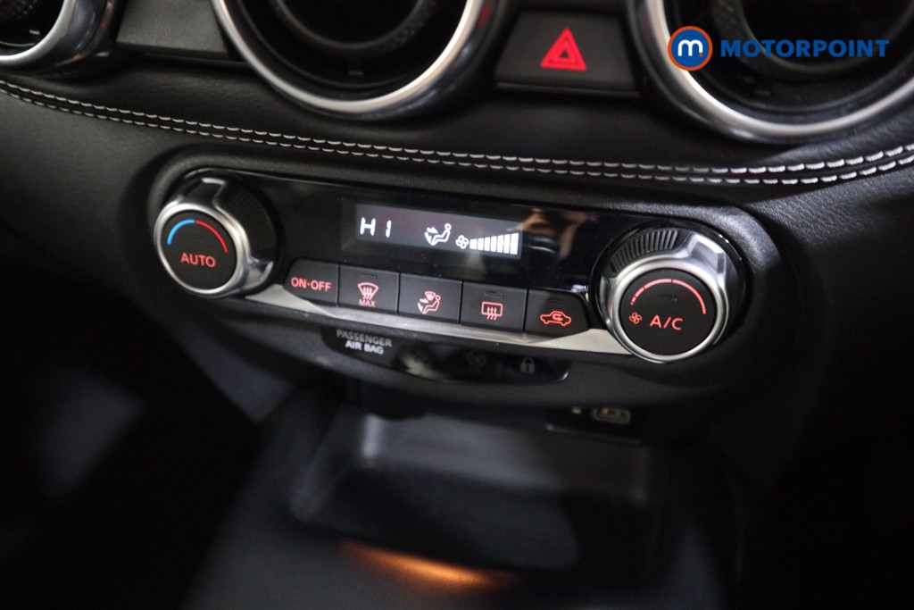 Nissan Juke N-Connecta Manual Petrol SUV - Stock Number (1566096) - 7th supplementary image