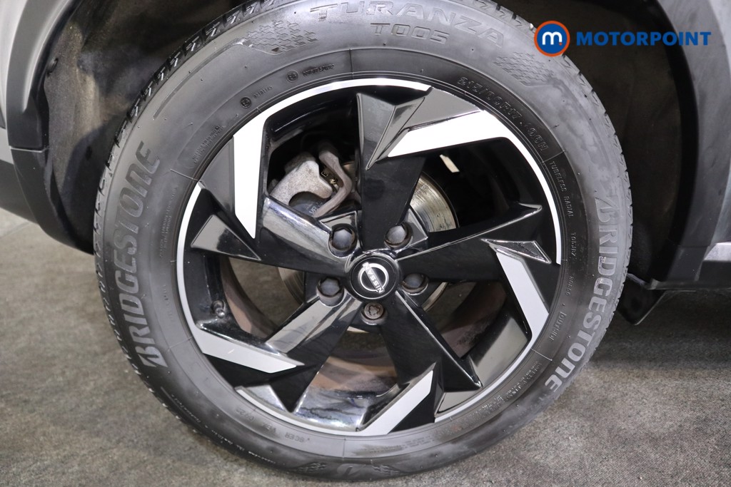 Nissan Juke N-Connecta Manual Petrol SUV - Stock Number (1566096) - 13th supplementary image