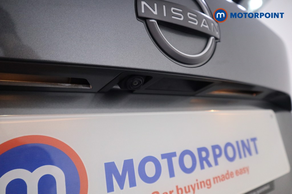 Nissan Juke N-Connecta Manual Petrol SUV - Stock Number (1566096) - 18th supplementary image