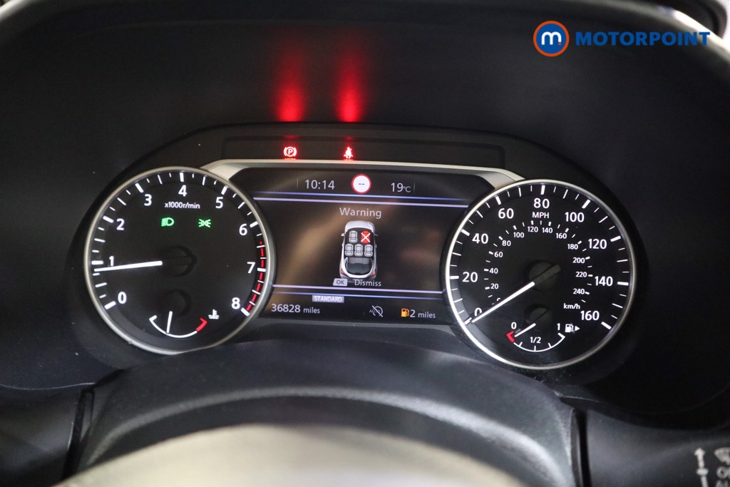 Nissan Juke N-Connecta Manual Petrol SUV - Stock Number (1566103) - 5th supplementary image