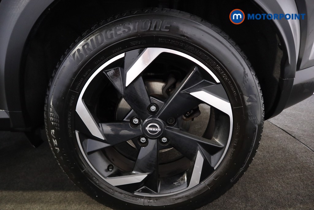 Nissan Juke N-Connecta Manual Petrol SUV - Stock Number (1566103) - 17th supplementary image