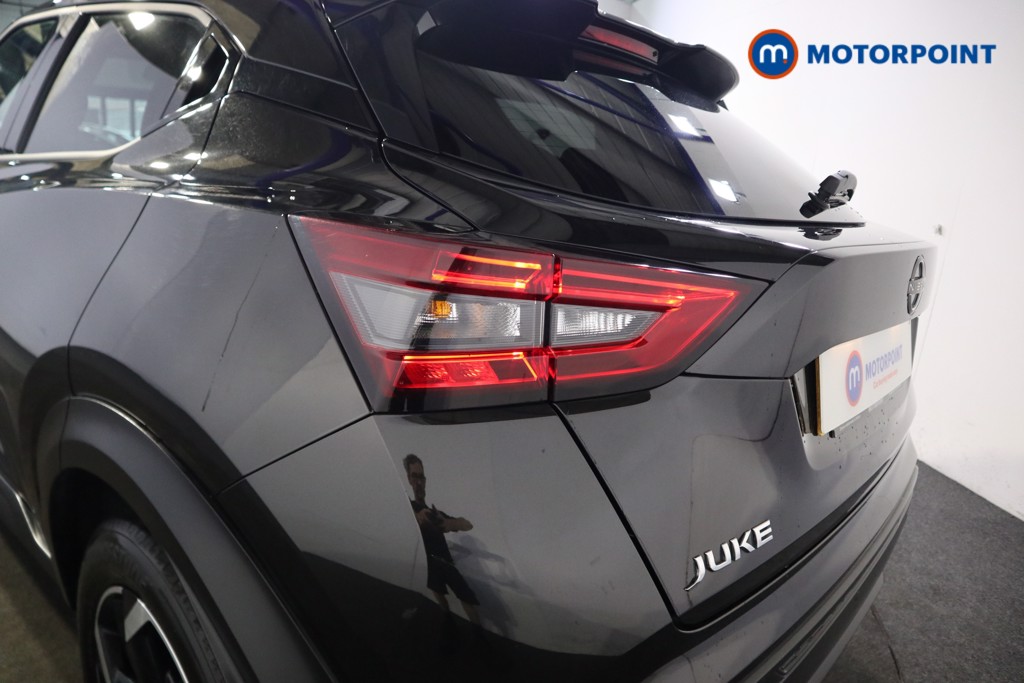 Nissan Juke N-Connecta Manual Petrol SUV - Stock Number (1566103) - 20th supplementary image