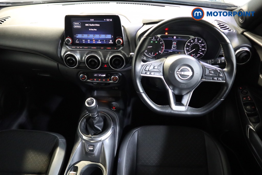 Nissan Juke N-Connecta Manual Petrol SUV - Stock Number (1566103) - 1st supplementary image