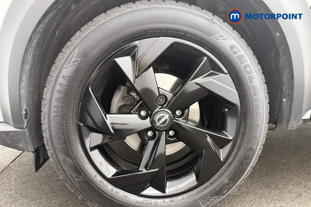 Nissan Juke N-Connecta Manual Petrol SUV - Stock Number (1566104) - 12th supplementary image