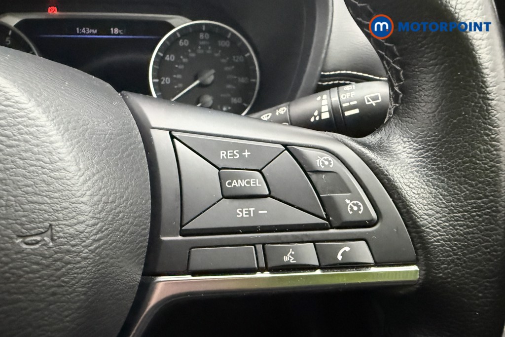 Nissan Juke N-Connecta Manual Petrol SUV - Stock Number (1566104) - 15th supplementary image