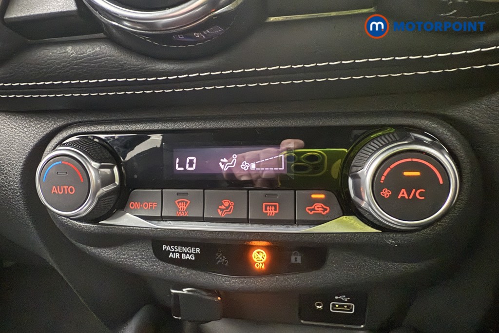 Nissan Juke N-Connecta Manual Petrol SUV - Stock Number (1566104) - 16th supplementary image