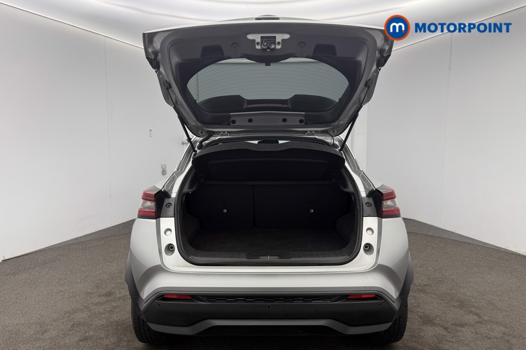 Nissan Juke N-Connecta Manual Petrol SUV - Stock Number (1566104) - 21st supplementary image