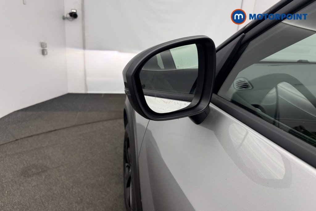 Nissan Juke N-Connecta Manual Petrol SUV - Stock Number (1566104) - 30th supplementary image
