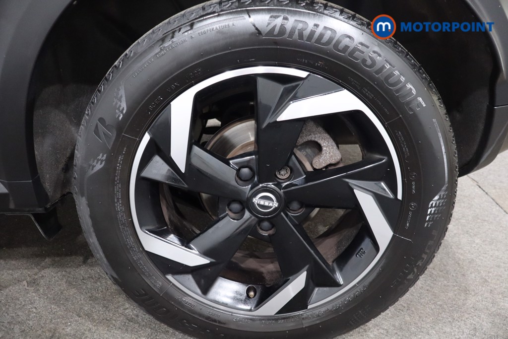 Nissan Juke N-Connecta Manual Petrol SUV - Stock Number (1566109) - 12th supplementary image