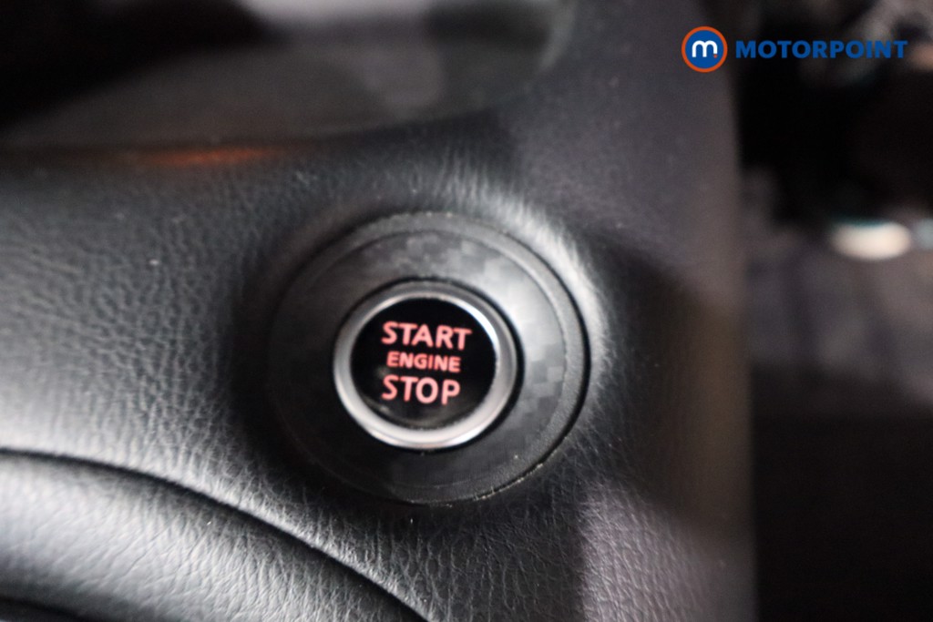Nissan Juke N-Connecta Manual Petrol SUV - Stock Number (1566109) - 13th supplementary image